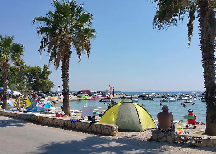 Vir, Two Bedroom With Wi-fi, A-c, Parking, 600m To The Apartmán Vir