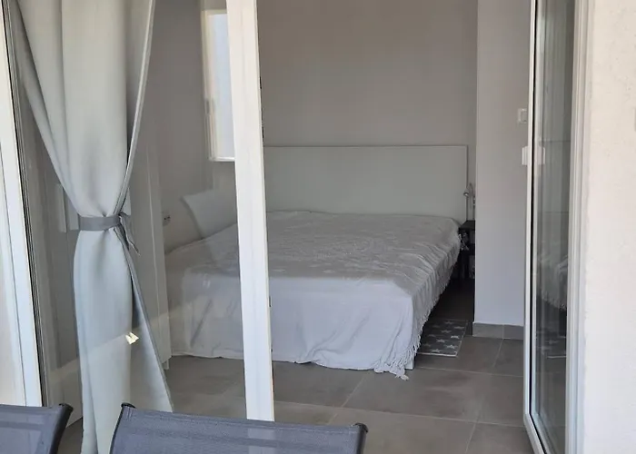 Vir, Two Bedroom With Wi-fi, A-c, Parking, 600m To The Vir