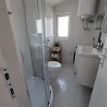 Vir, Two Bedroom With Wi-fi, A-c, Parking, 600m To The Lägenhet *