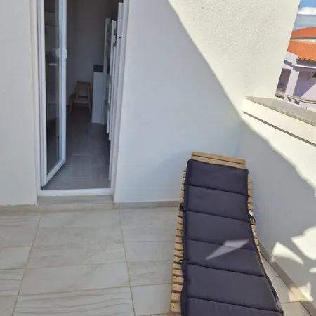 Vir, Two Bedroom With Wi-fi, A-c, Parking, 600m To The Appartamento Vir