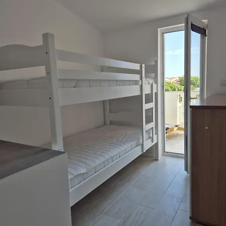 Vir, Two Bedroom With Wi-fi, A-c, Parking, 600m To The Vir