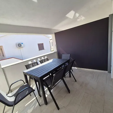 Vir, Two Bedroom With Wi-fi, A-c, Parking, 600m To The * Vir