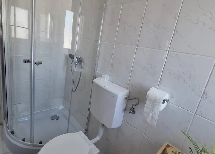 Vir, Two Bedroom With Wi-fi, A-c, Parking, 600m To The Apartman *